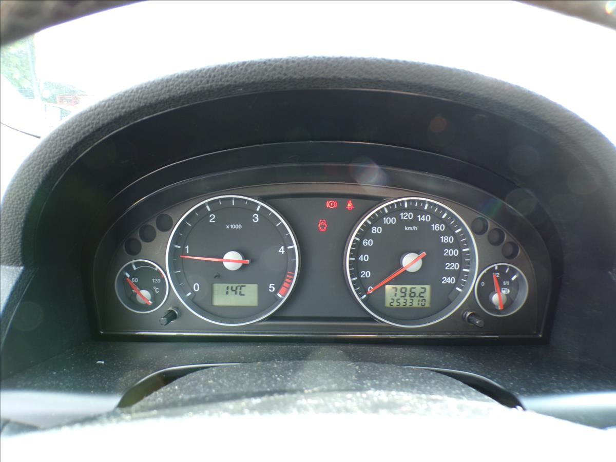 ford-mondeo-2-2-tdci-xenony - 7