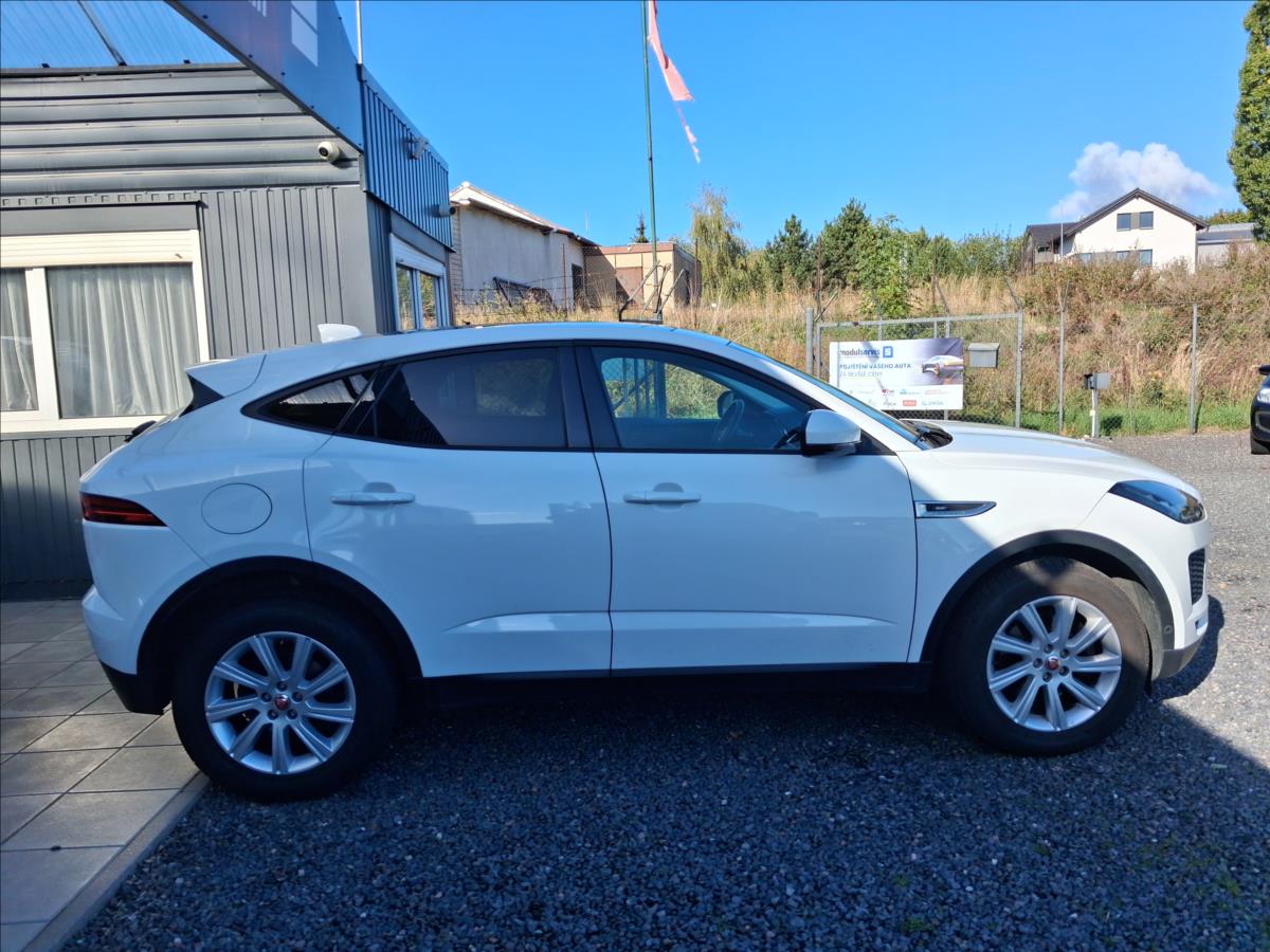 jaguar-e-pace-2-0-se - 7