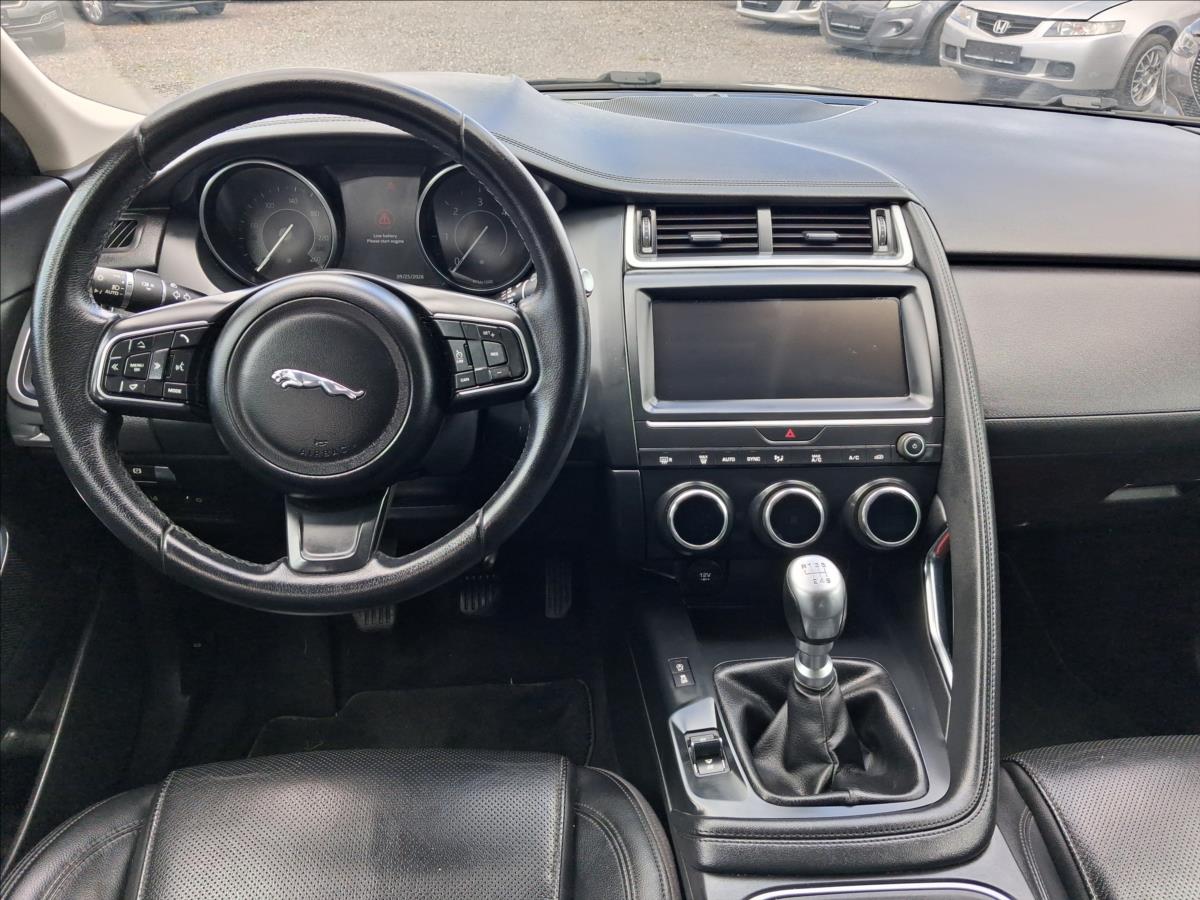 jaguar-e-pace-2-0-s - 9