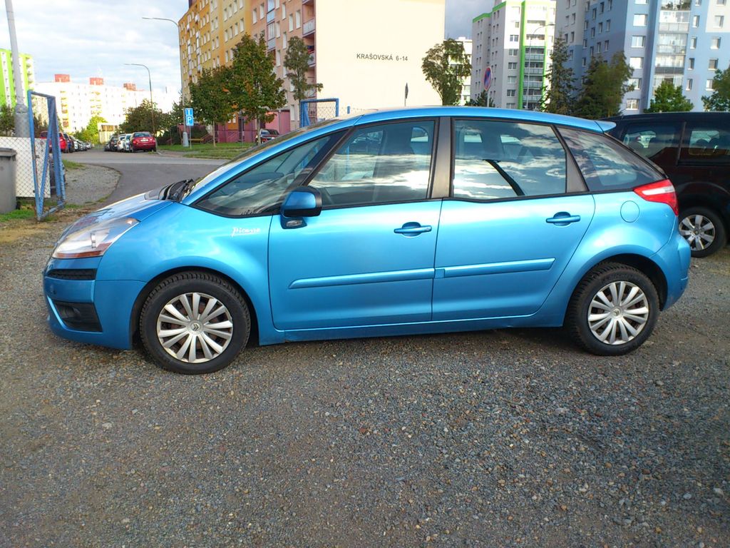 citroen-c4-picasso-1-6-hdi-automat - 3