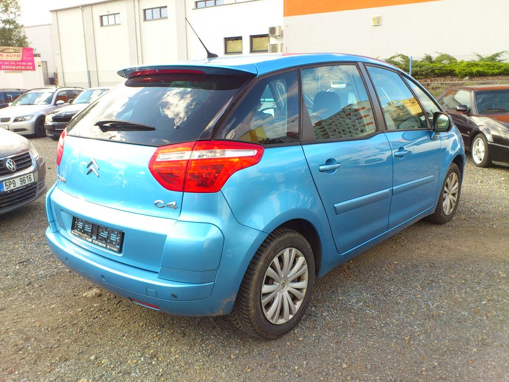 citroen-c4-picasso-1-6-hdi-automat - 7