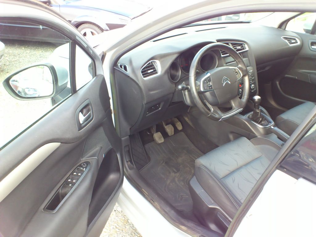 citroen-c4-1-6-hdi-2013 - 8