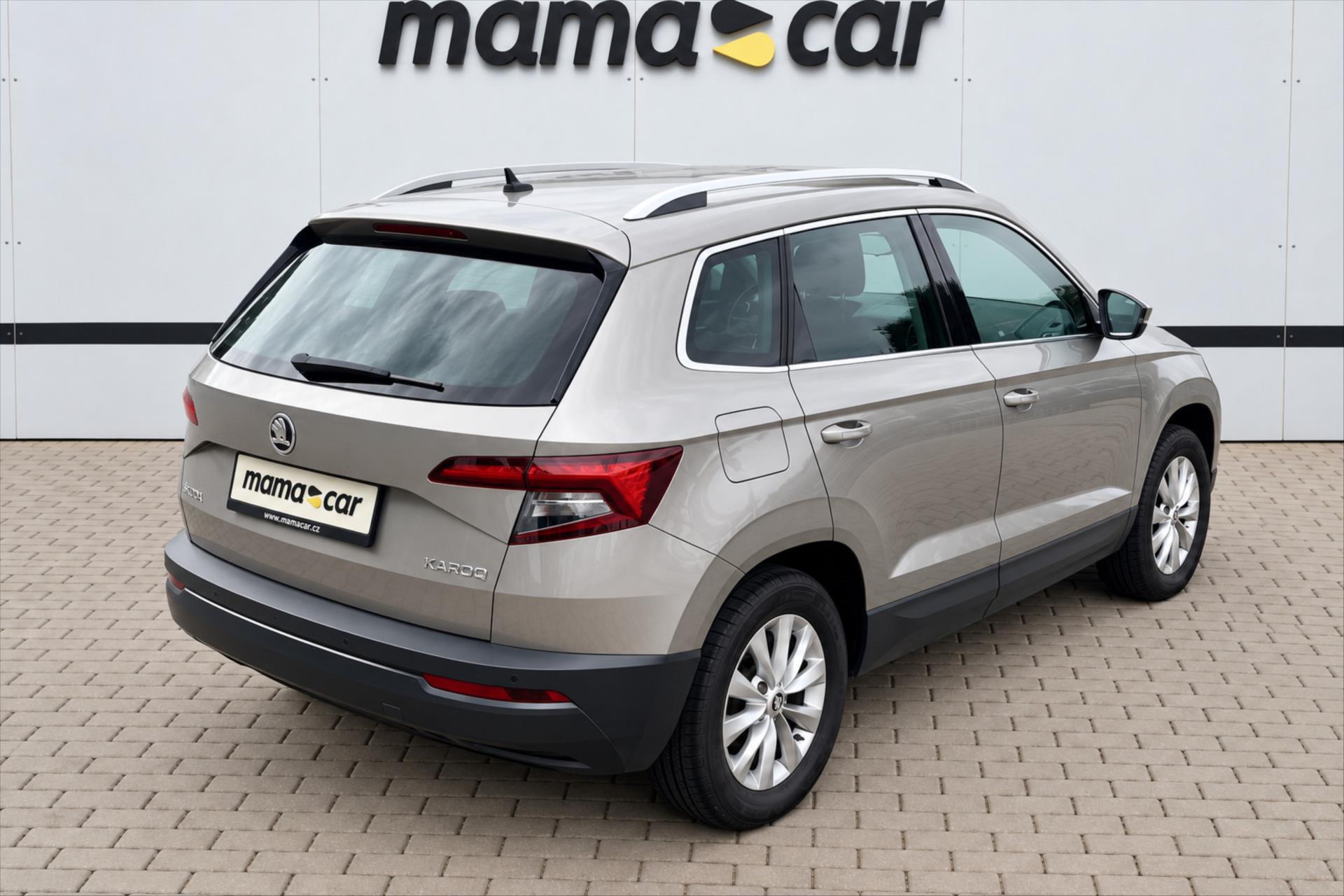 skoda-karoq-1-6-tdi-85kw-ambition-dph-cr - 6