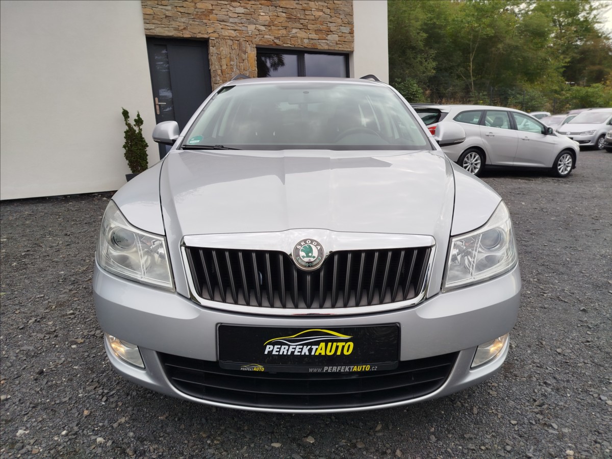 skoda-octavia-1-4-tsi-90-kw-jen-129-tis-km - 9