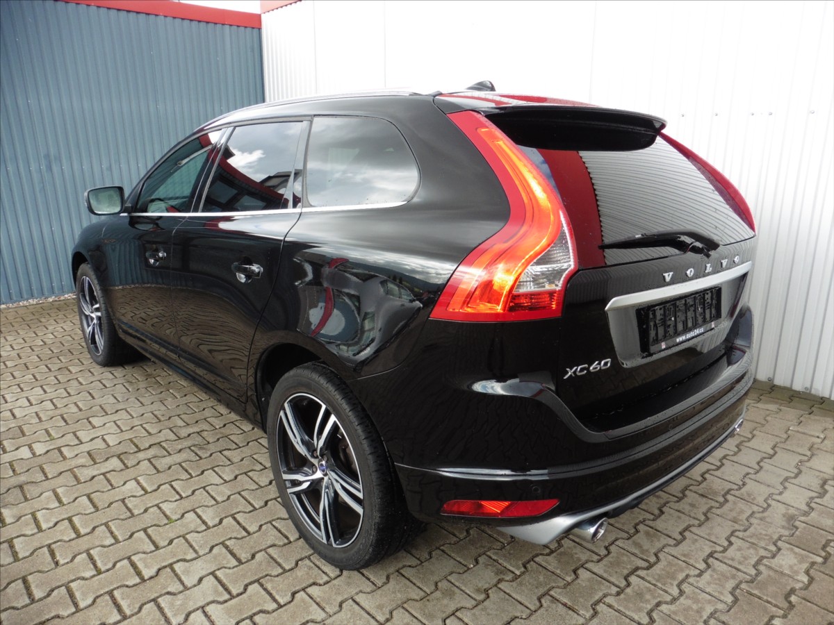 volvo-xc60-2-4-d5-r-design-awd-m-t-navi - 2
