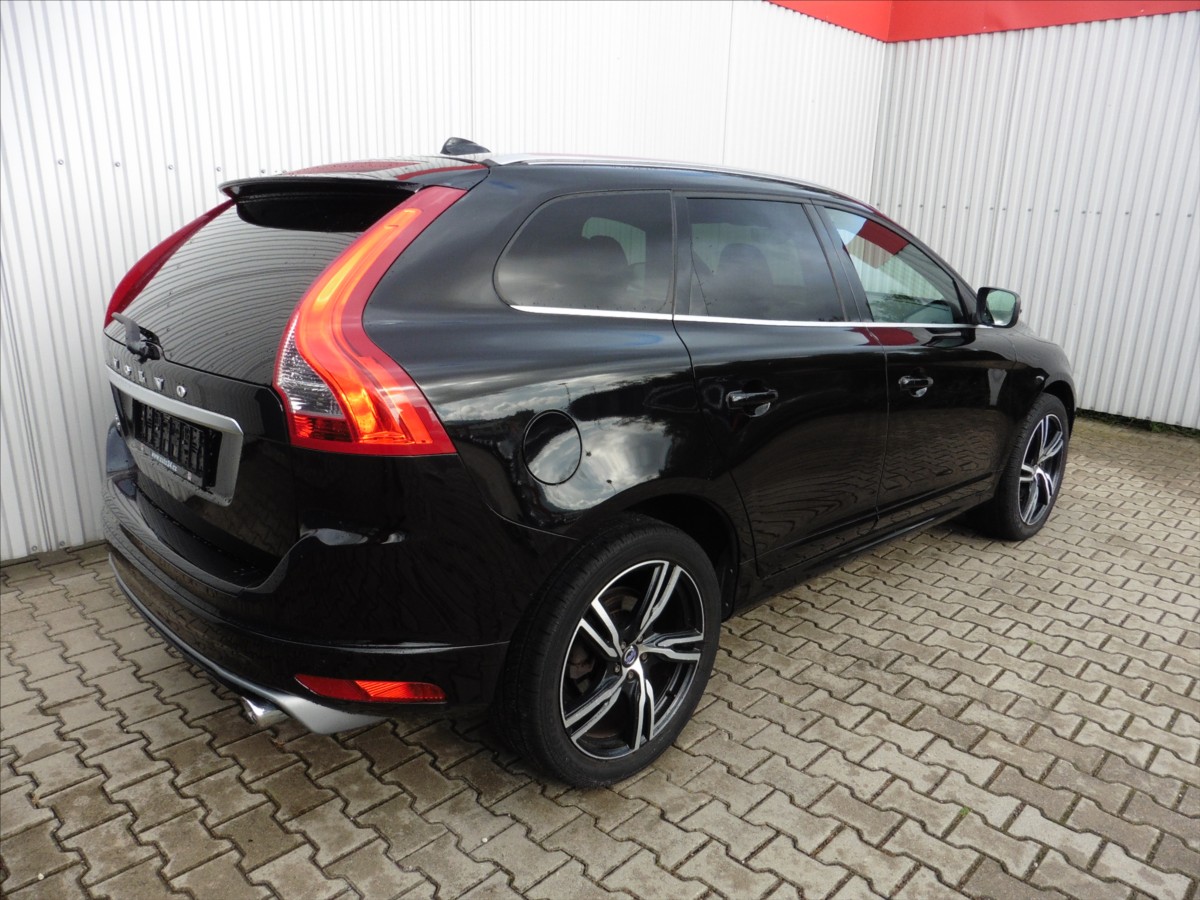 volvo-xc60-2-4-d5-r-design-awd-m-t-navi - 3