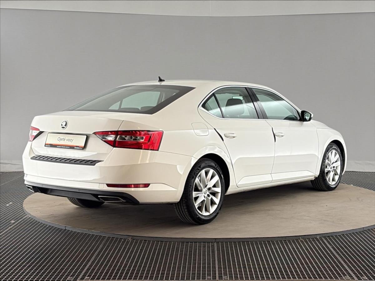 skoda-superb-2-0-tdi-ambition-6dsg - 1