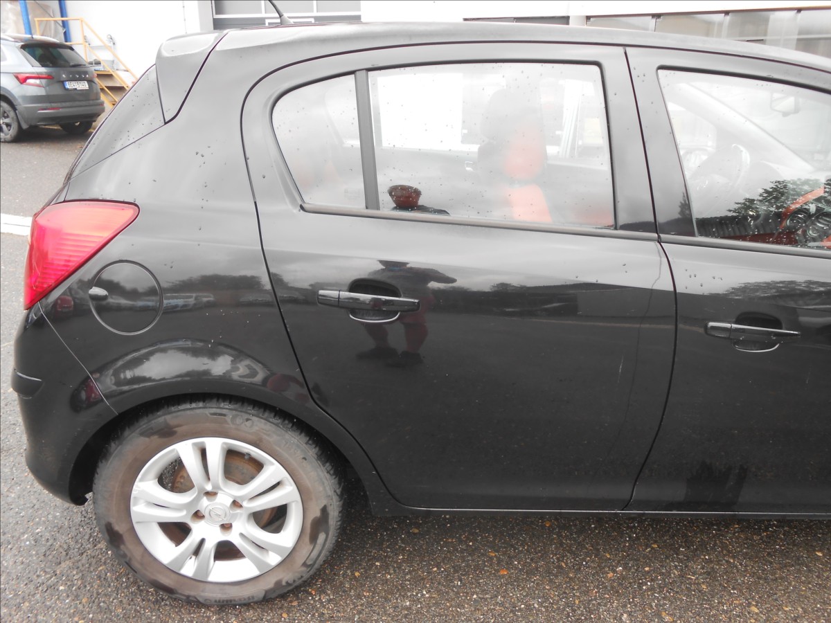 opel-corsa-1-2-i-59-kw - 4