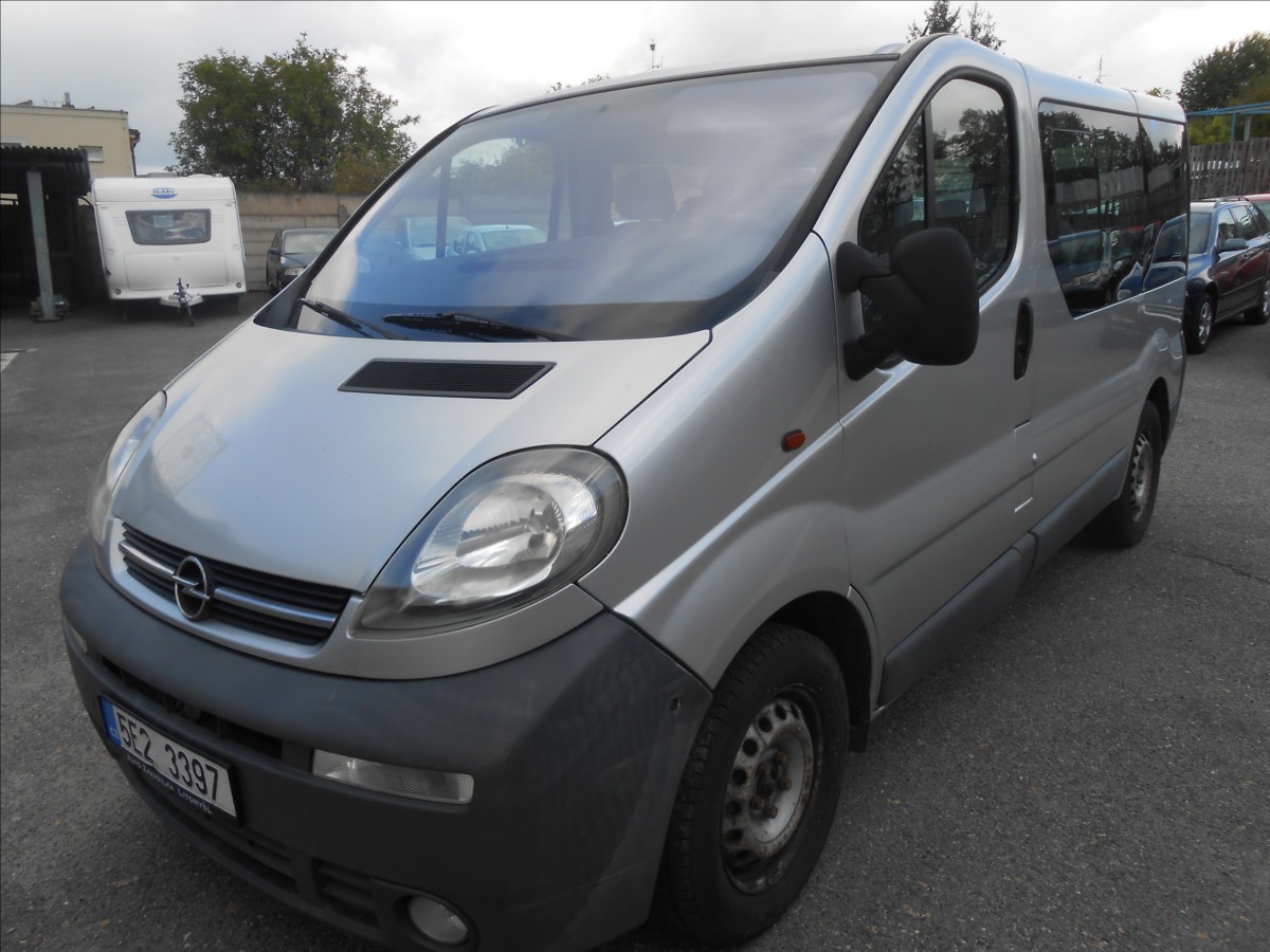 Opel Vivaro 1,9 dTi 74Kw 9míst