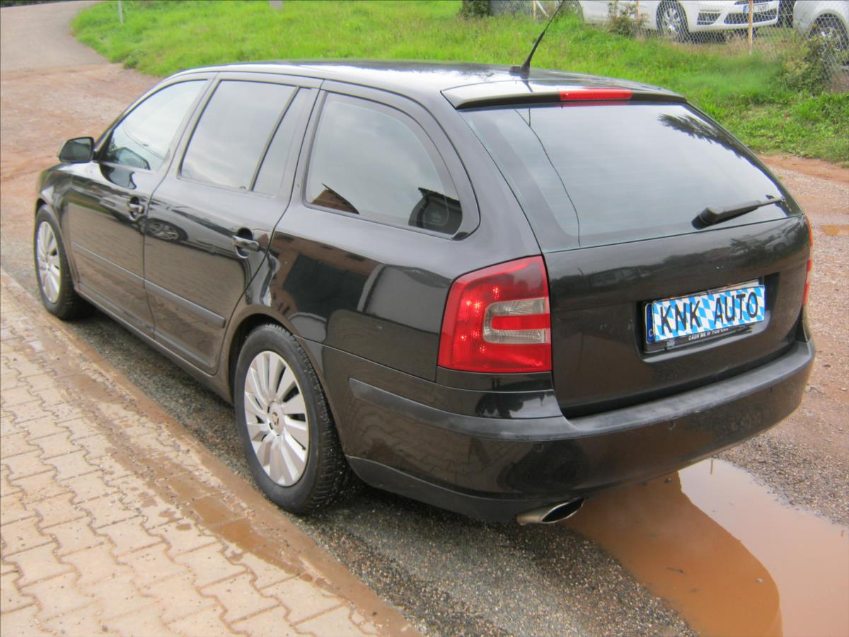 skoda-octavia-2-0-kombi - 3