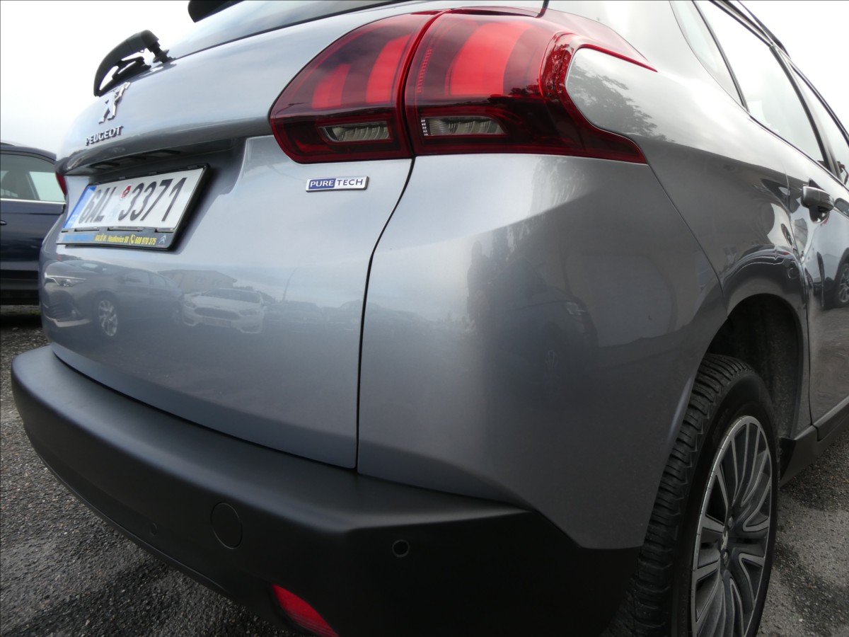 peugeot-2008-1-2-puretech-81kw-automat-cr - 9