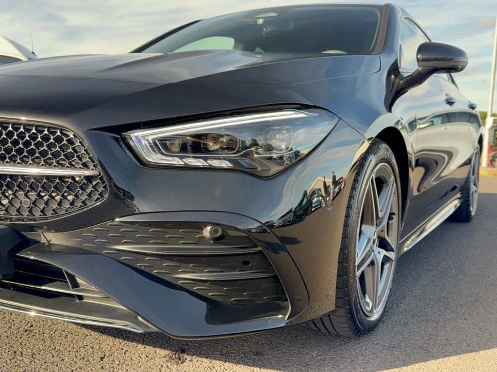 mercedes-benz-cla-cla-200-d-amg-style - 8