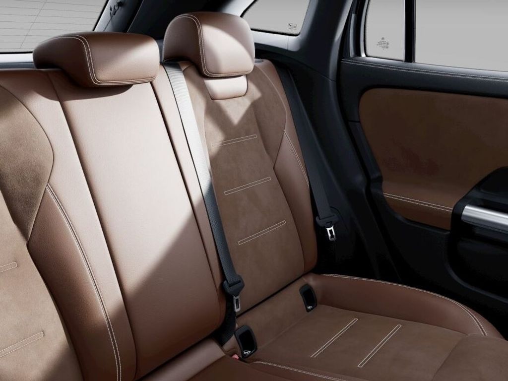 mercedes-benz-gla-gla-200-d-4matic-edition-140-years - 7