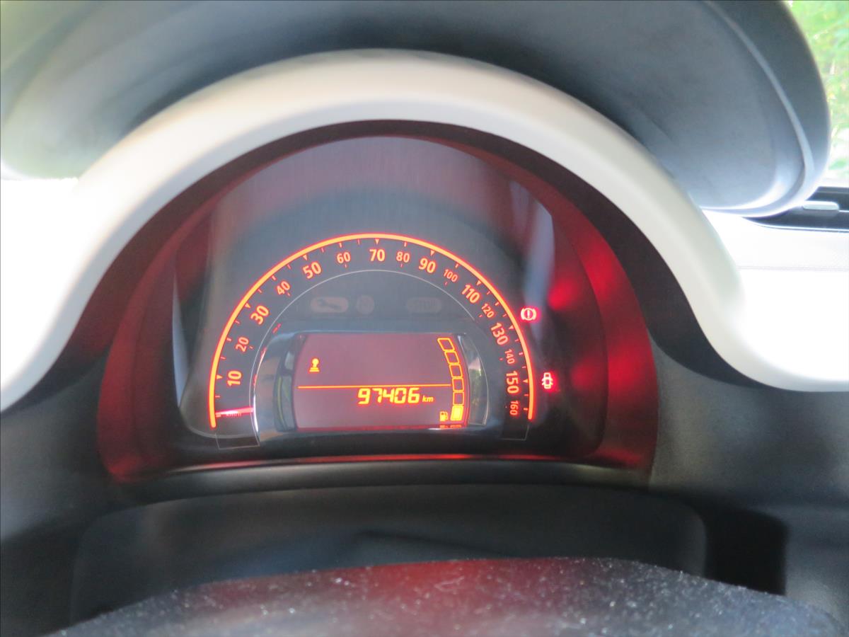 renault-twingo-1-0 - 9