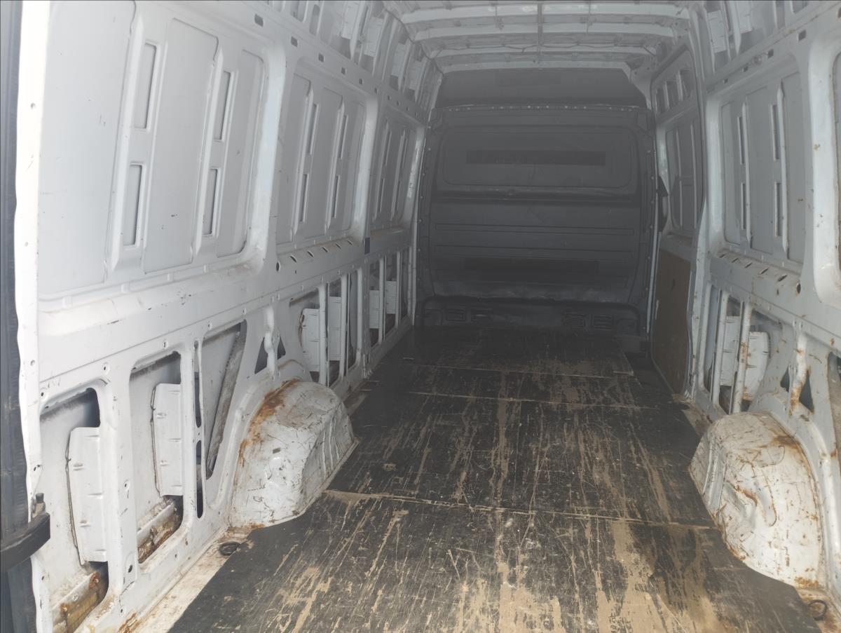 mercedes-benz-sprinter-2-1 - 8