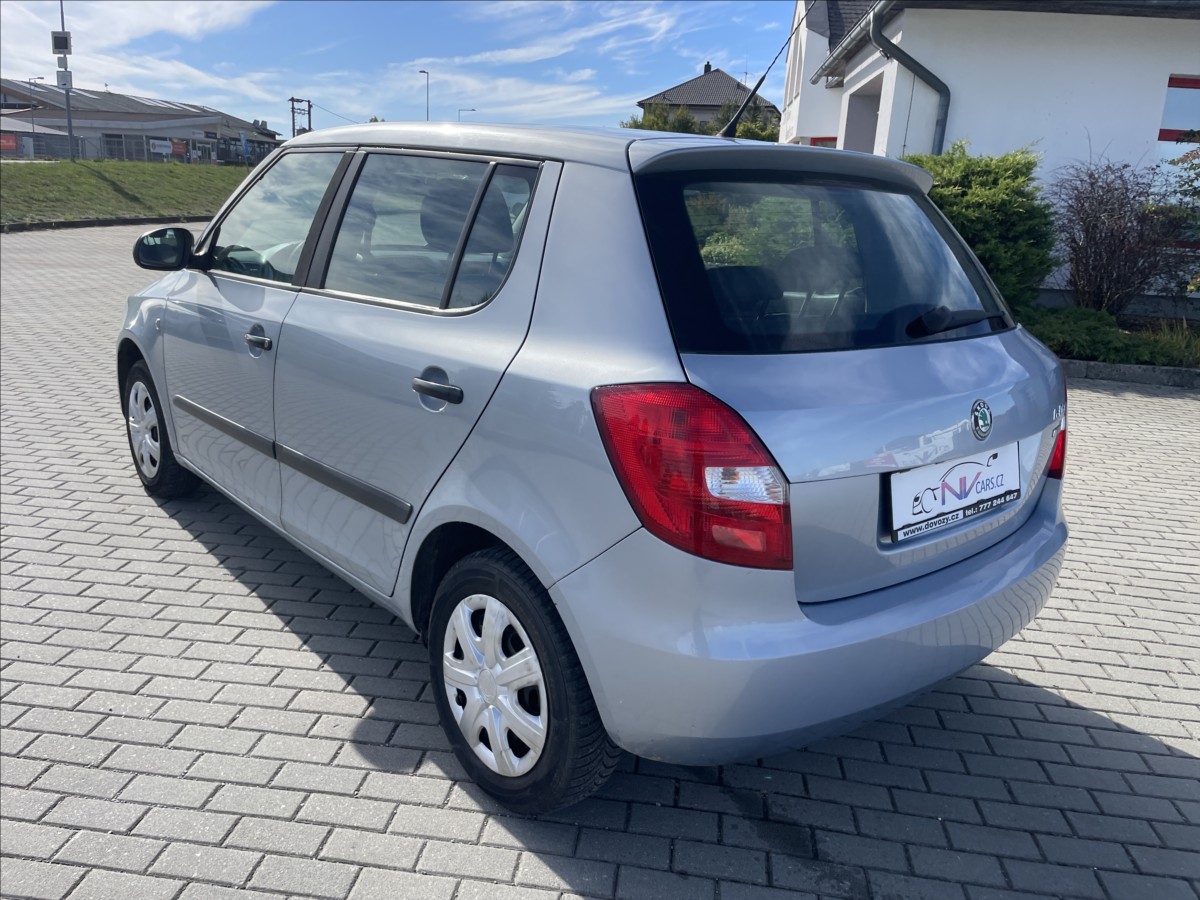 skoda-fabia-1-4-i-16v-63kw-klima-esp-po-stk - 2