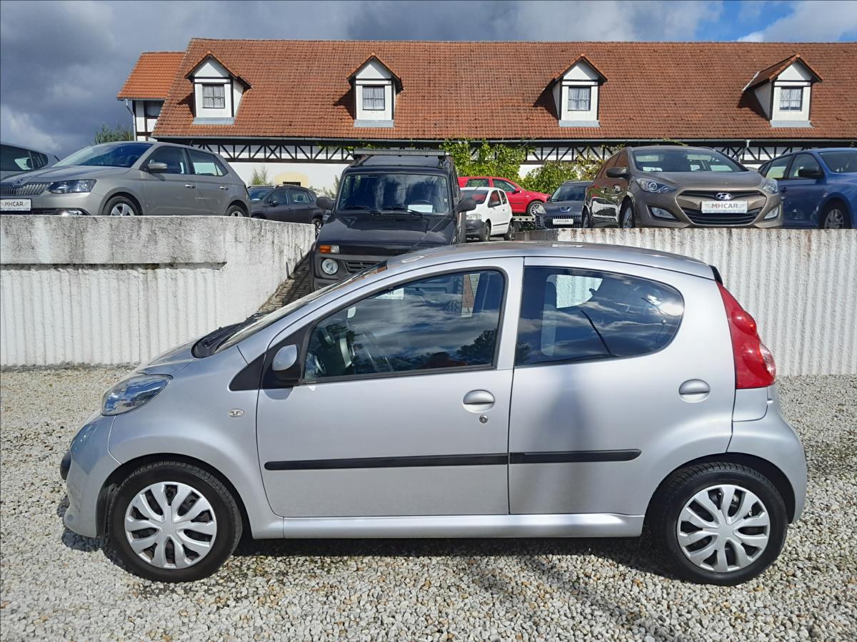 peugeot-107-1-0i-50kw-automat - 3