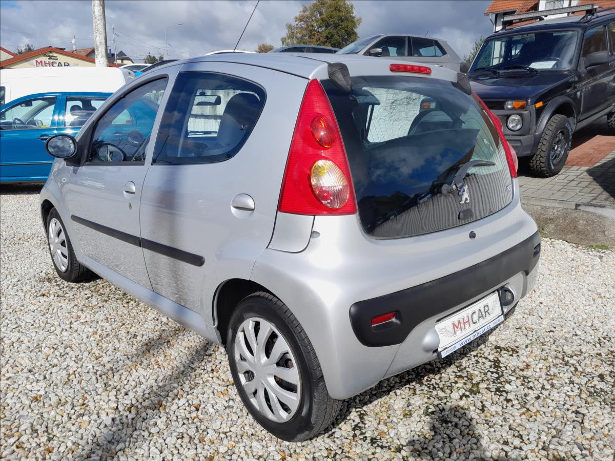 peugeot-107-1-0i-50kw-automat - 4