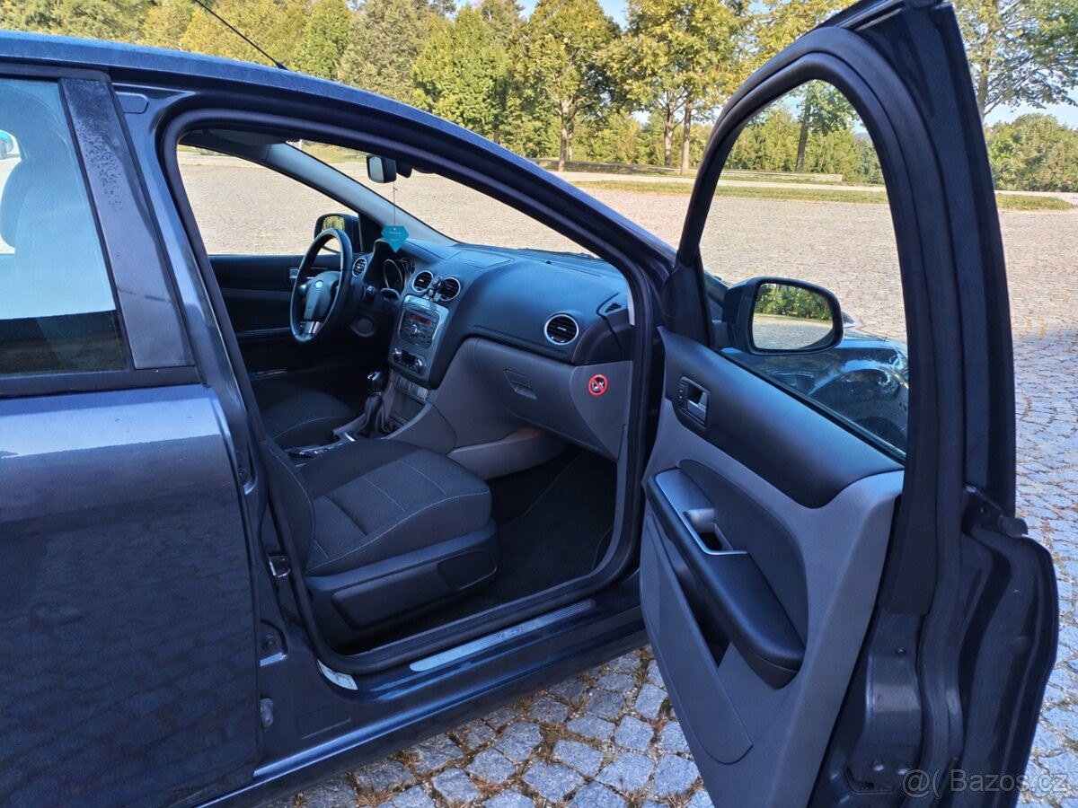 ford-focus-1-8-benzin-92-kw-rok-2010 - 7