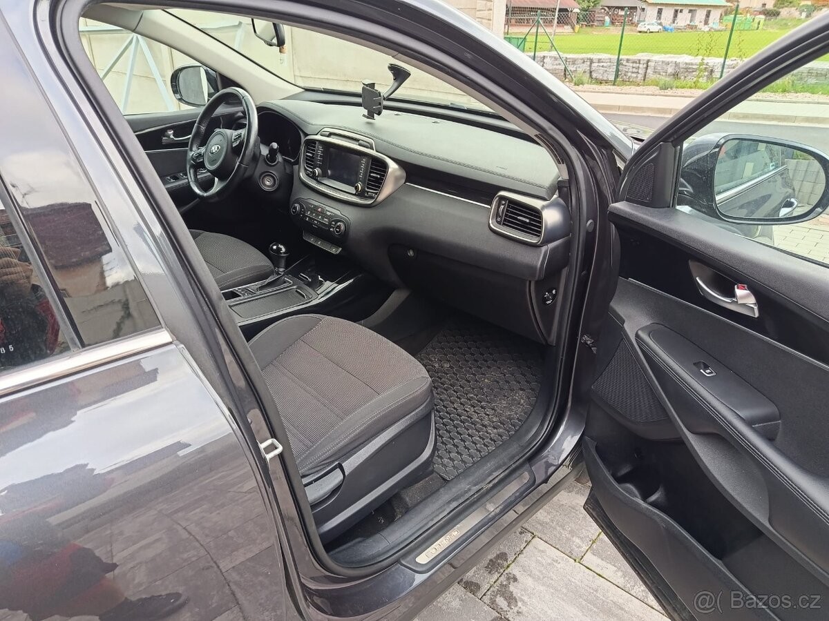 kia-sorento-2-2-tdi - 8