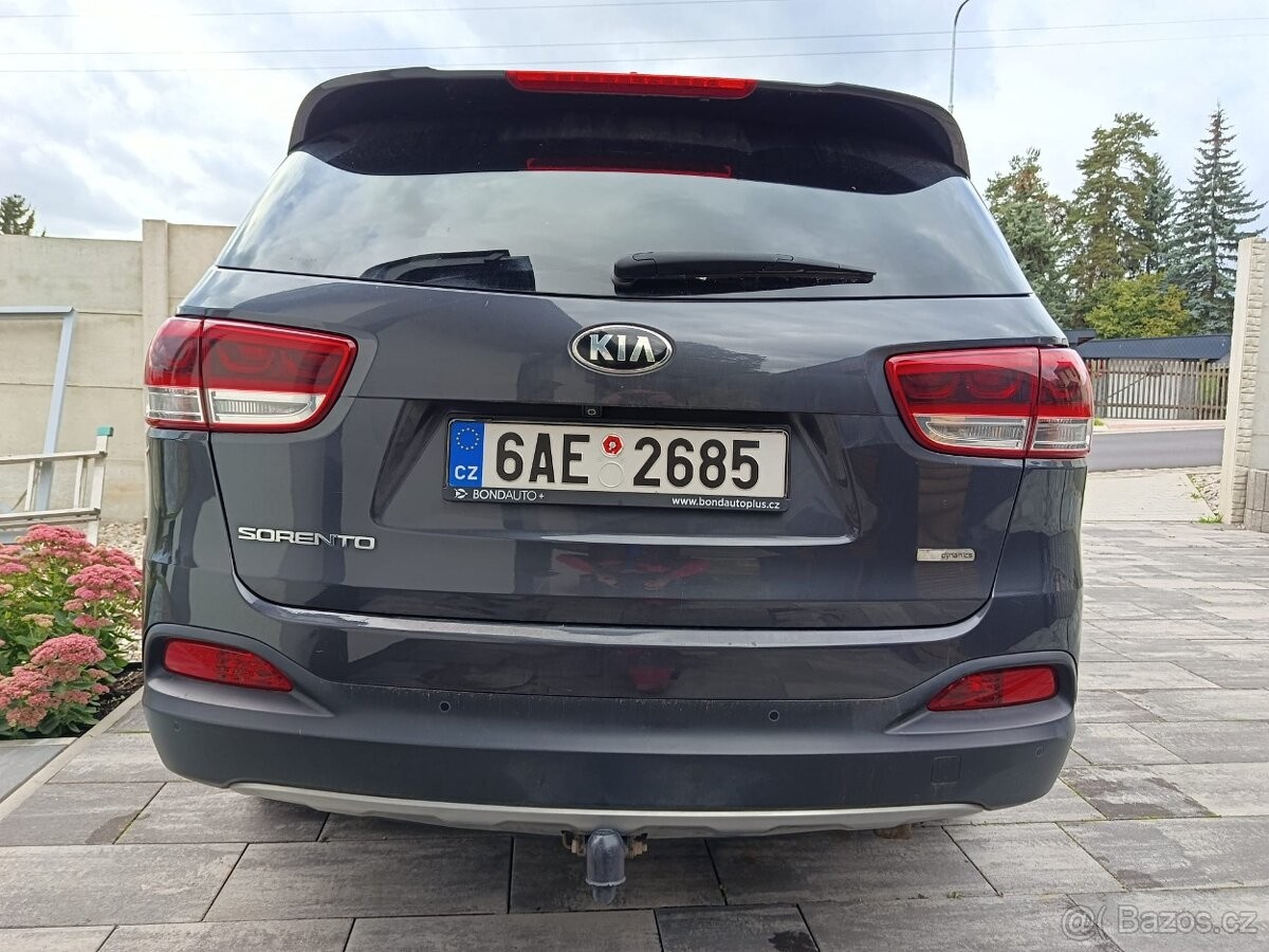 kia-sorento-2-2-tdi - 9