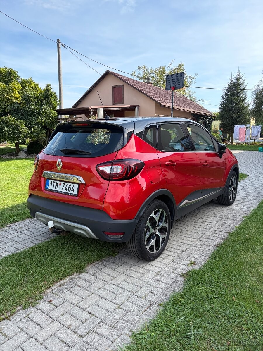 renault-captur-0-9 - 2