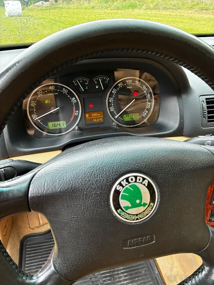skoda-octavia-1-8-t-4x4 - 4