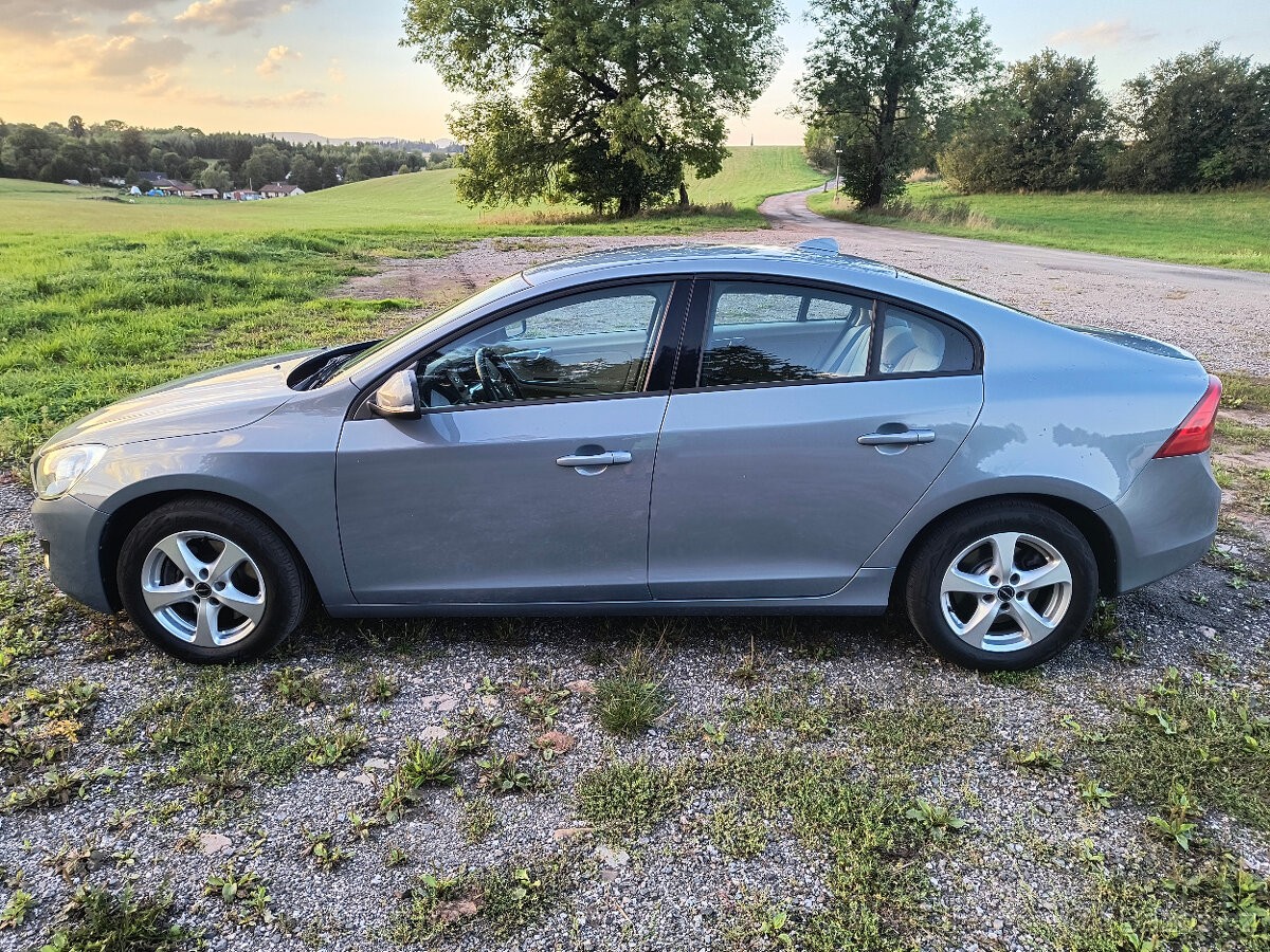 volvo-s60 - 1