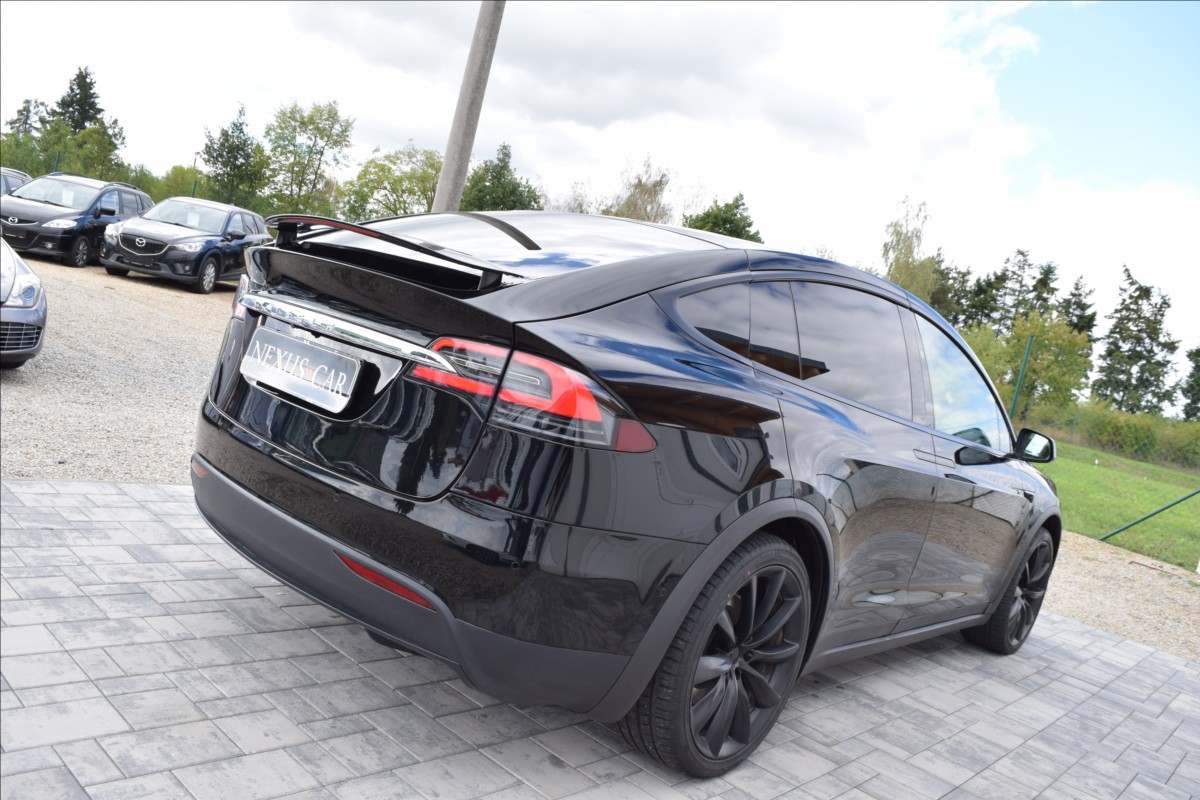 tesla-model-x-100d-4x4-zaruka-tazne - 4