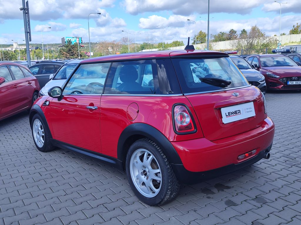 mini-cooper-1-6-90kw-pano-navi - 6