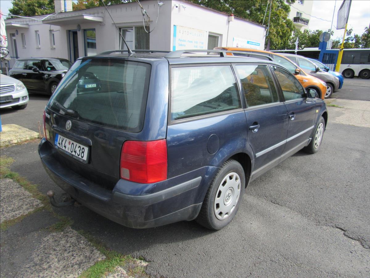 volkswagen-passat-1-6-i-74kw-combi - 5