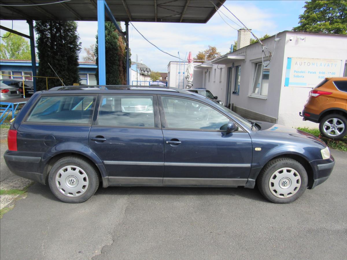volkswagen-passat-1-6-i-74kw-combi - 7
