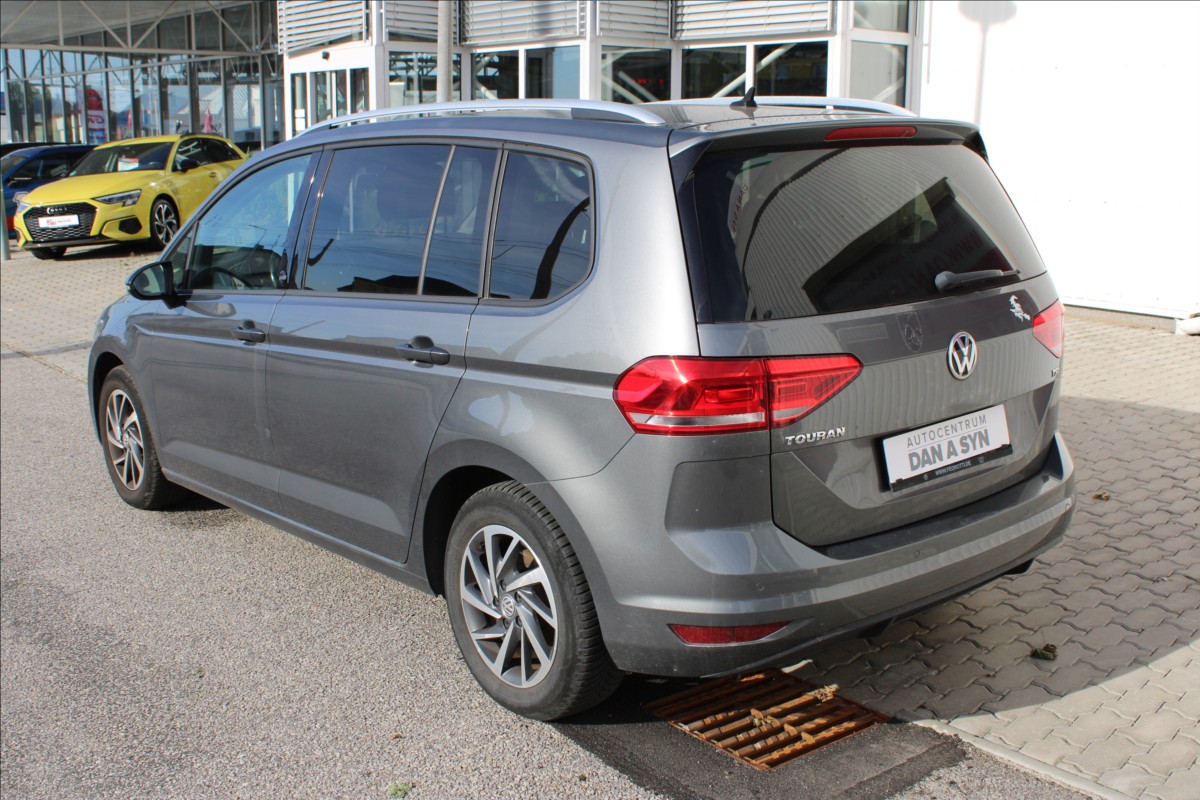 volkswagen-touran-1-2-tsi-sound-1-majitel - 3