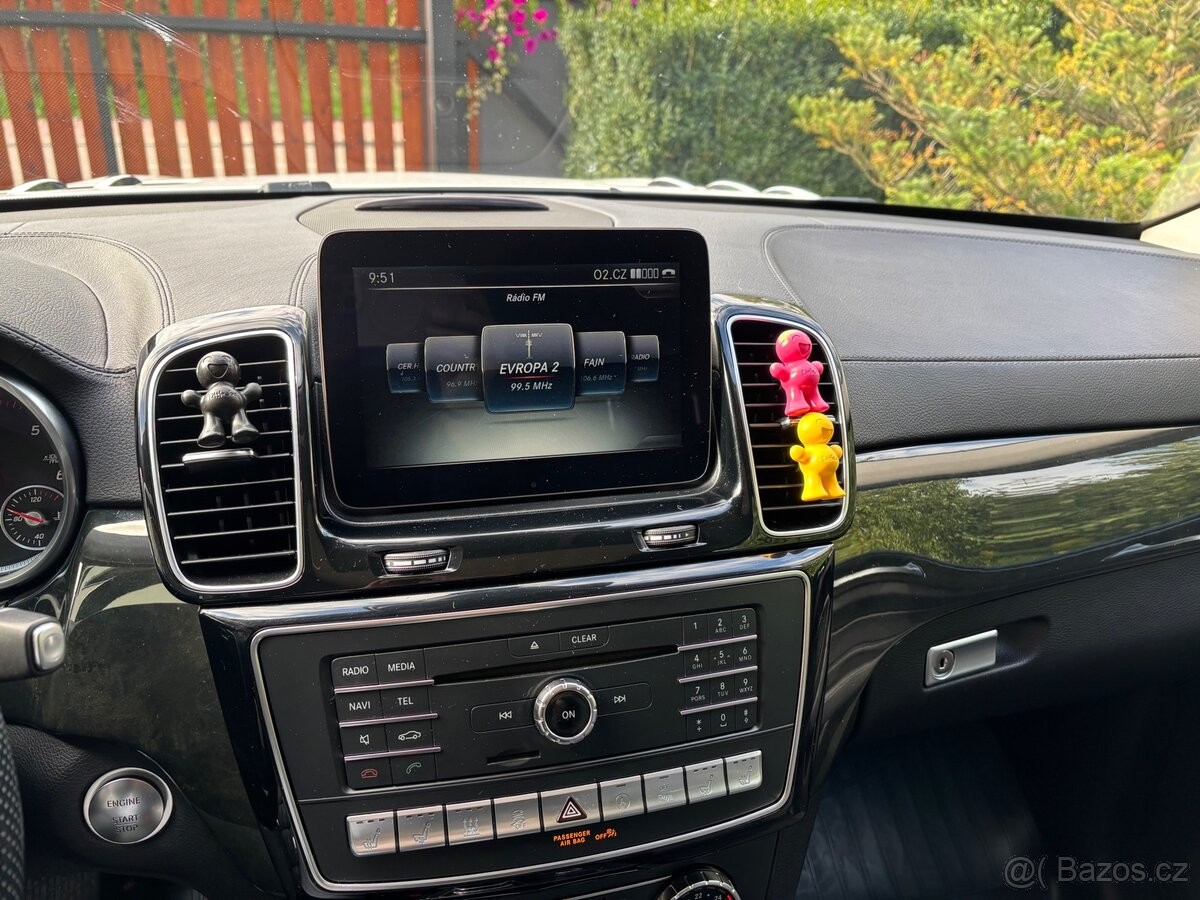 mercedes-benz-gls-350d-4matic-amg-paket - 9