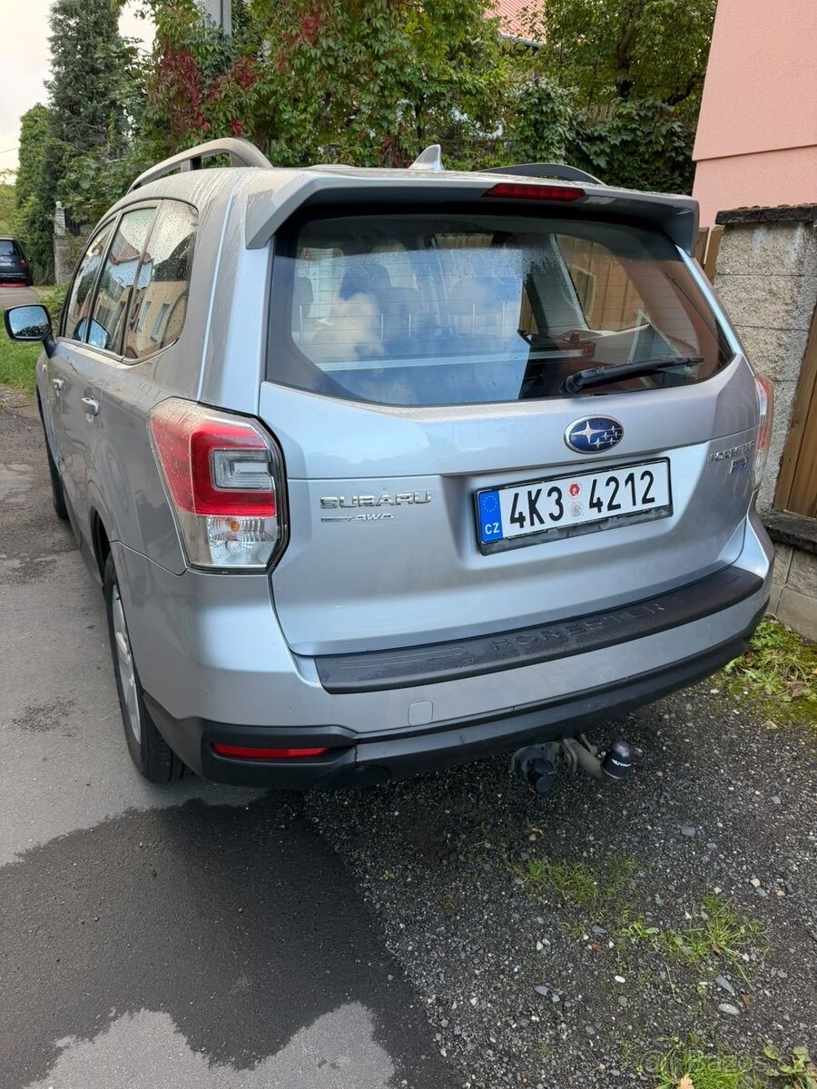 subaru-forester-2-0-d-active-4x4 - 1