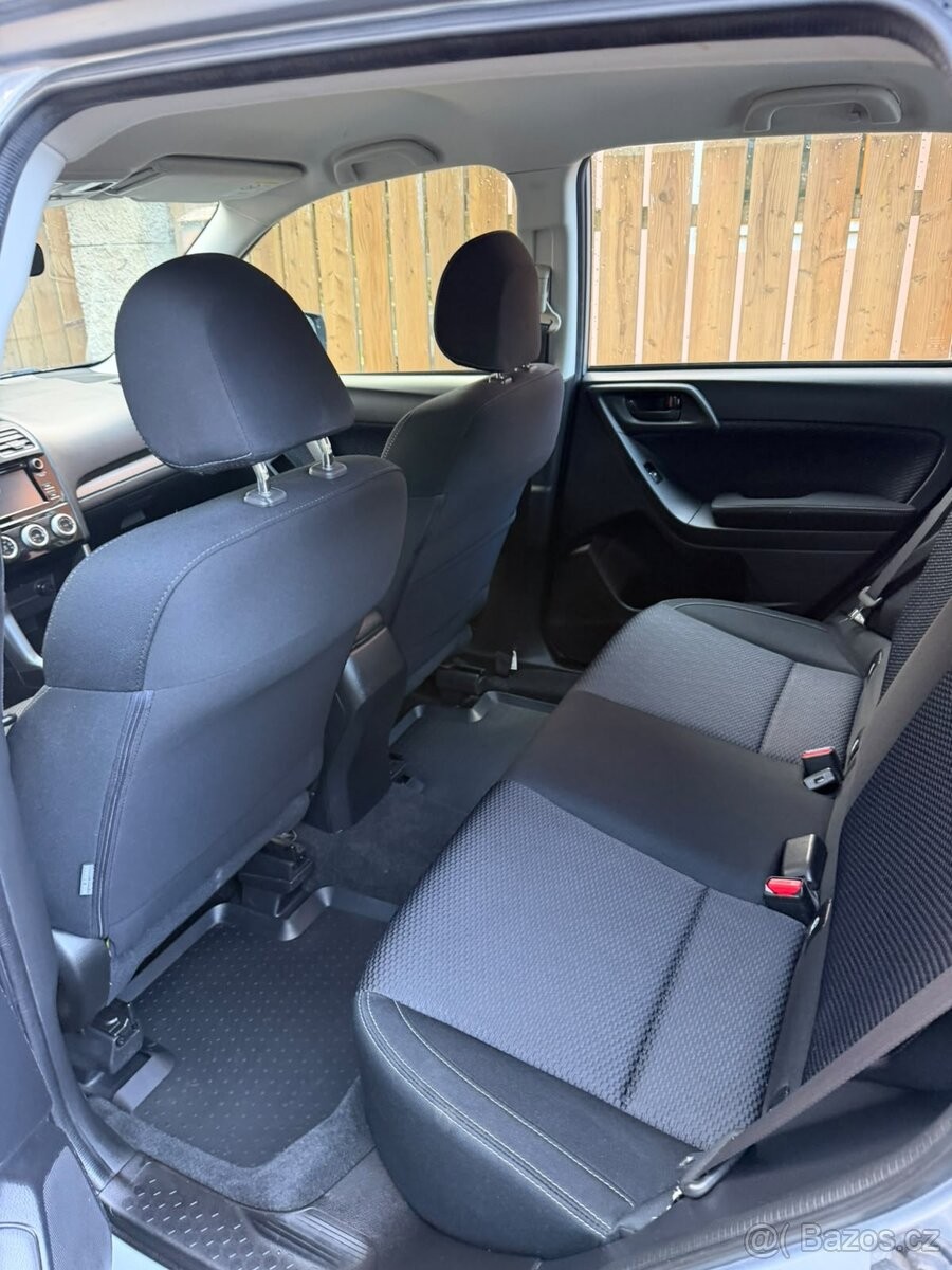subaru-forester-2-0-d-active-4x4 - 3