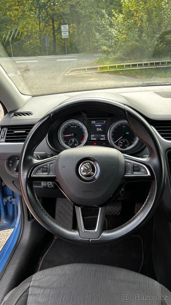 Škoda Octavia 1,6   III