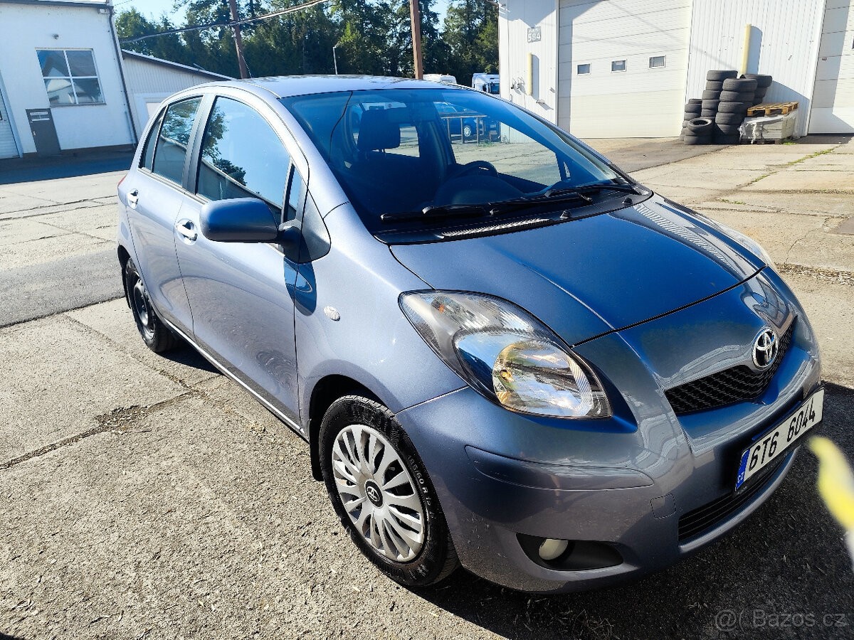 toyota-yaris-2010 - 2