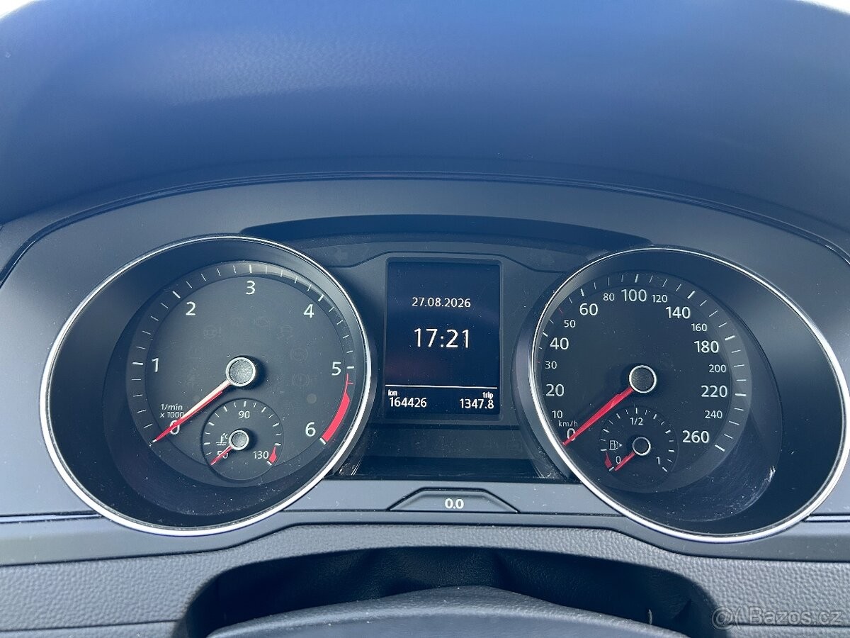 volkswagen-passat-2-0 - 4