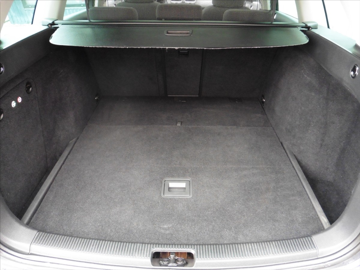 volkswagen-golf-1-4-tsi-style-navi-xenon - 6