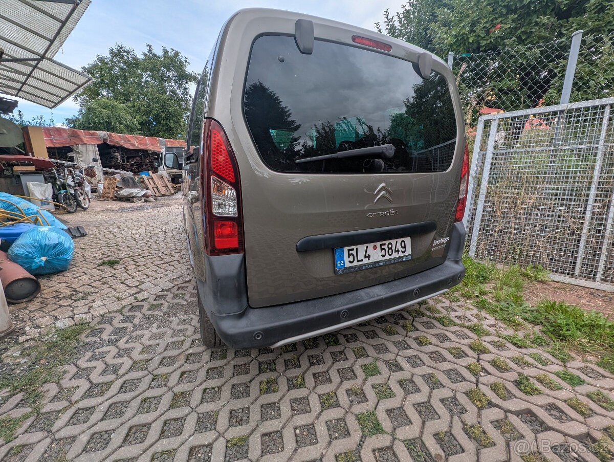 citroen-berlingo-1-6 - 9