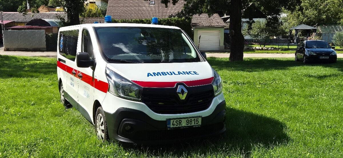 Renault Trafic 1,6   Sanitní vůz