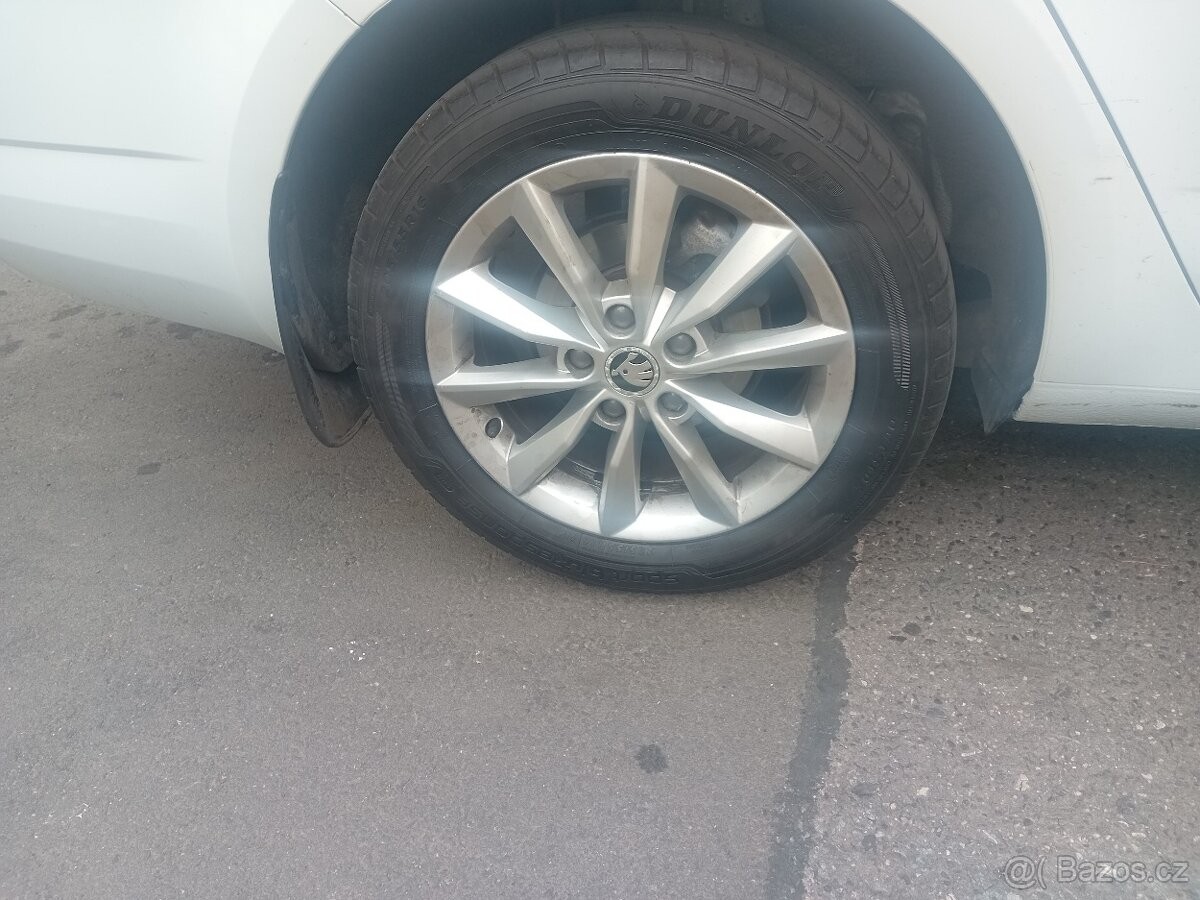 skoda-octavia-1-6-tdi - 7