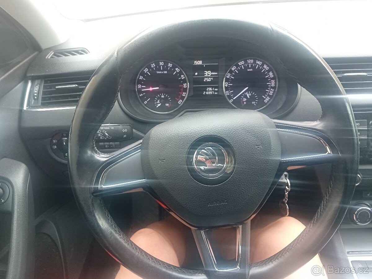 skoda-octavia-1-6-tdi - 9