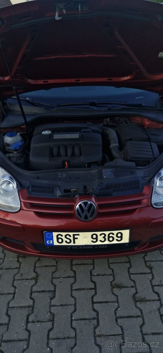 volkswagen-golf-1-6-benzin-united-vybava - 2