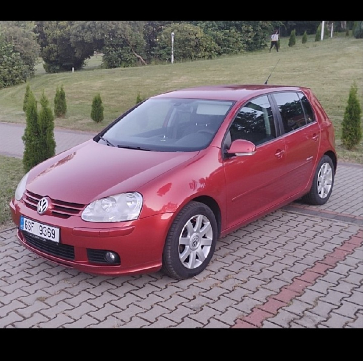 volkswagen-golf-1-6-benzin-united-vybava - 7