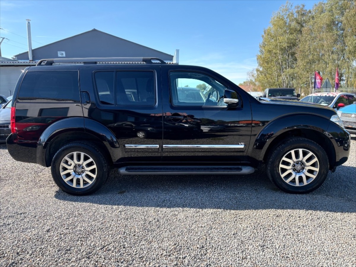 nissan-pathfinder-3-0-dci-v6-24v-4x4-novy-olej-v-prevodovce - 5