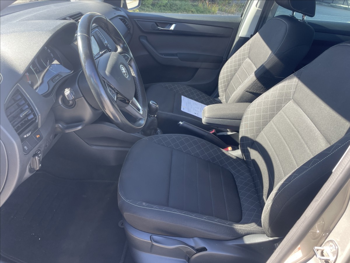 skoda-fabia-1-2-tsi-66kw-style-klima-esp-vyhr - 6