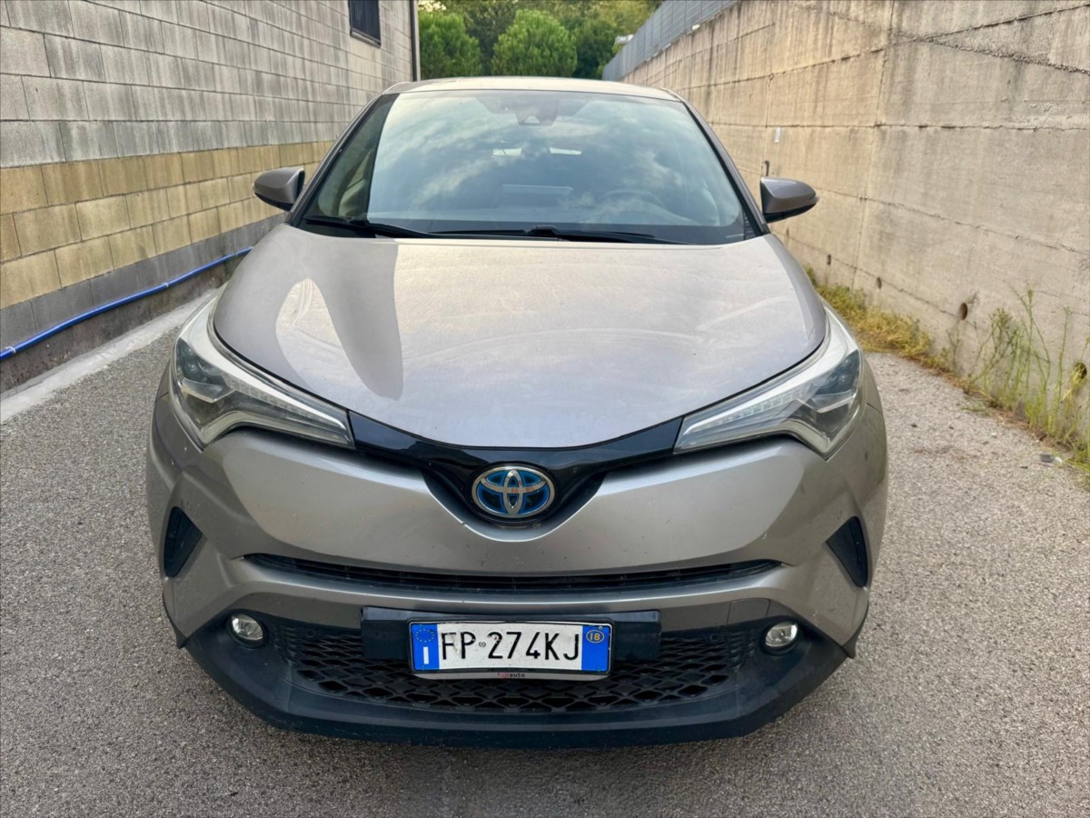 toyota-c-hr-1-8-i-72kw-hybrid-e-cvt - 4