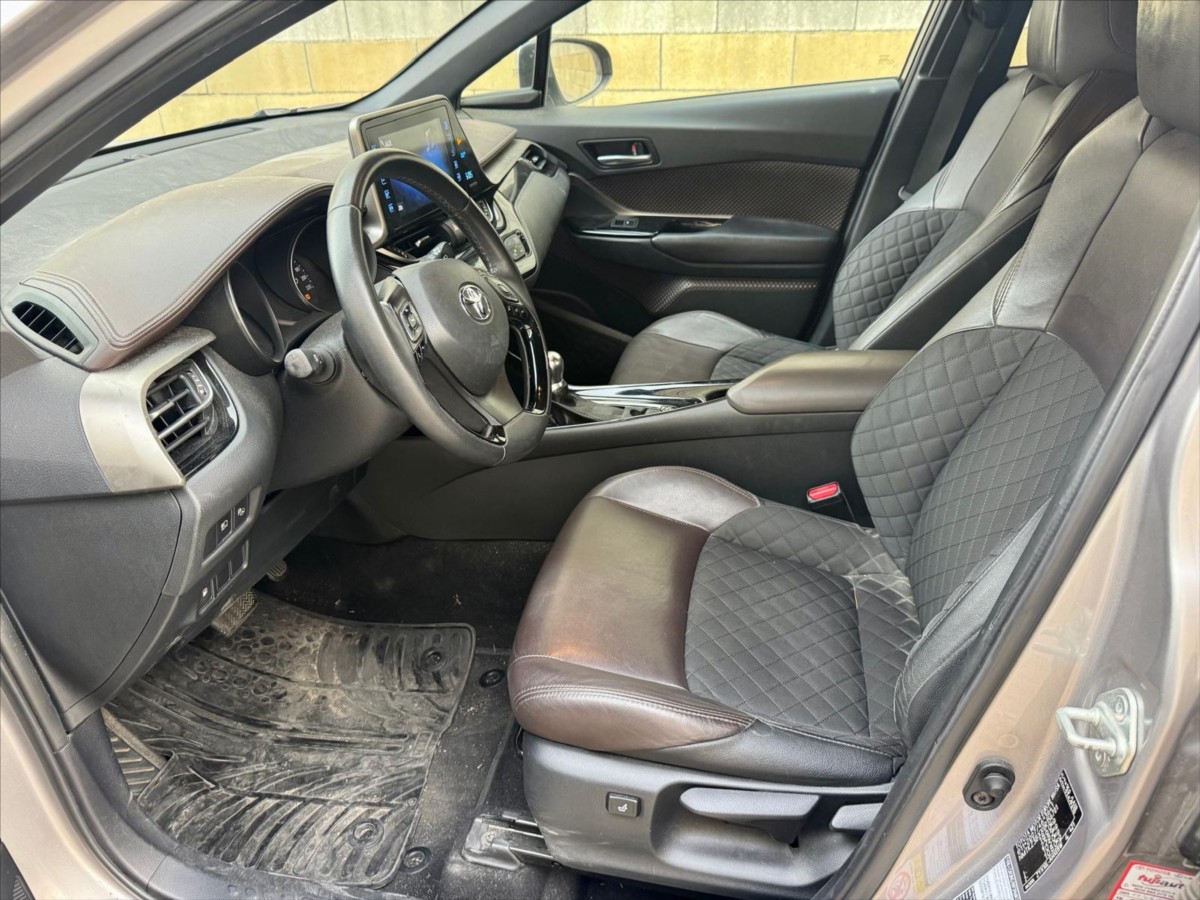 toyota-c-hr-1-8-i-72kw-hybrid-e-cvt - 7
